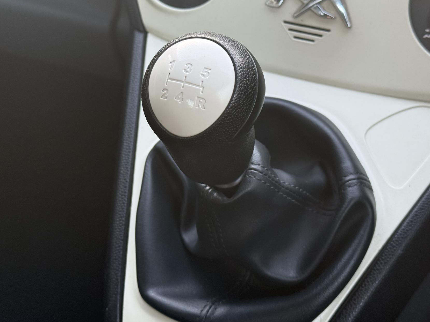 Ford Ka 1.2 Studio Hatchback 3dr Petrol Manual Euro 4 (69 ps)