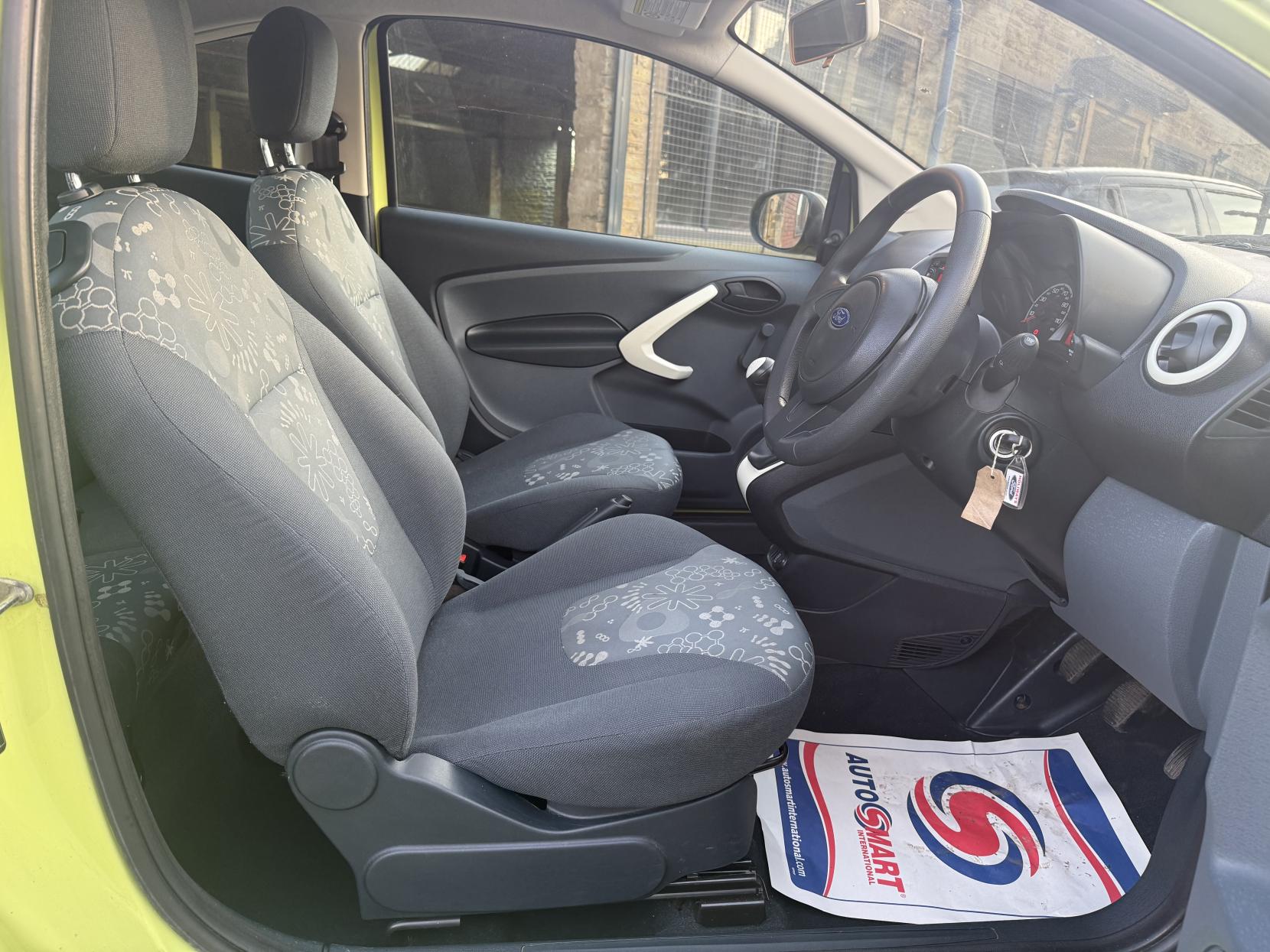 Ford Ka 1.2 Studio Hatchback 3dr Petrol Manual Euro 4 (69 ps)