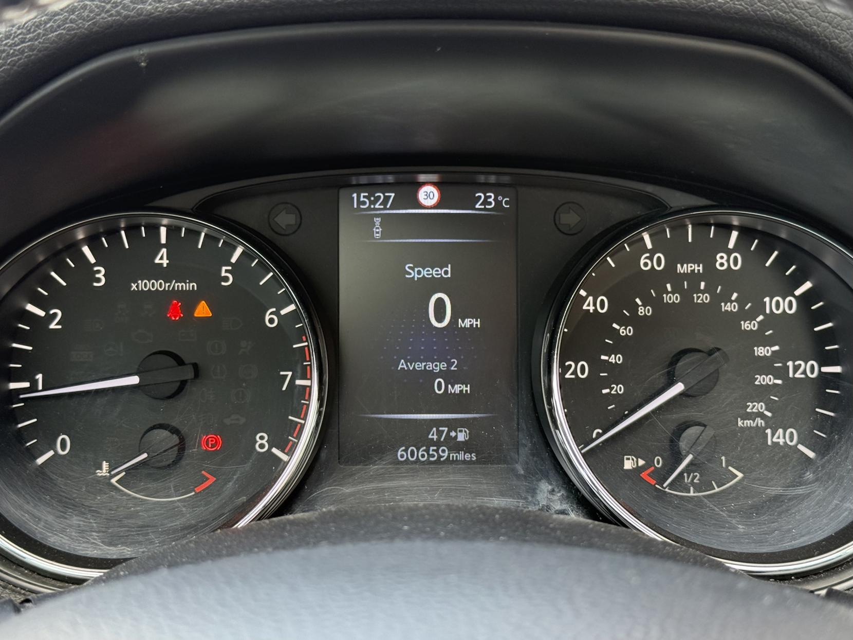 Nissan Qashqai 1.2 DIG-T n-tec+ SUV 5dr Petrol Manual 2WD Euro 5 (s/s) (115 ps)