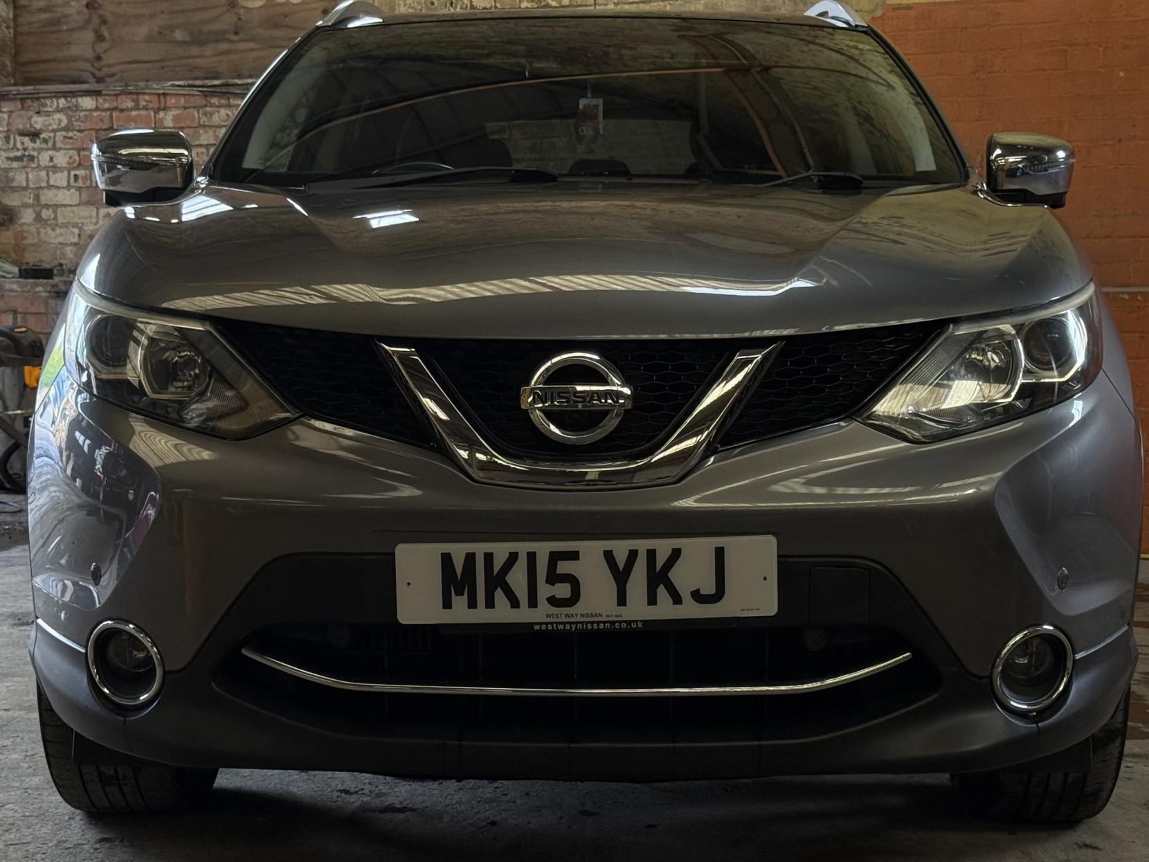 Nissan Qashqai 1.2 DIG-T n-tec+ SUV 5dr Petrol Manual 2WD Euro 5 (s/s) (115 ps)