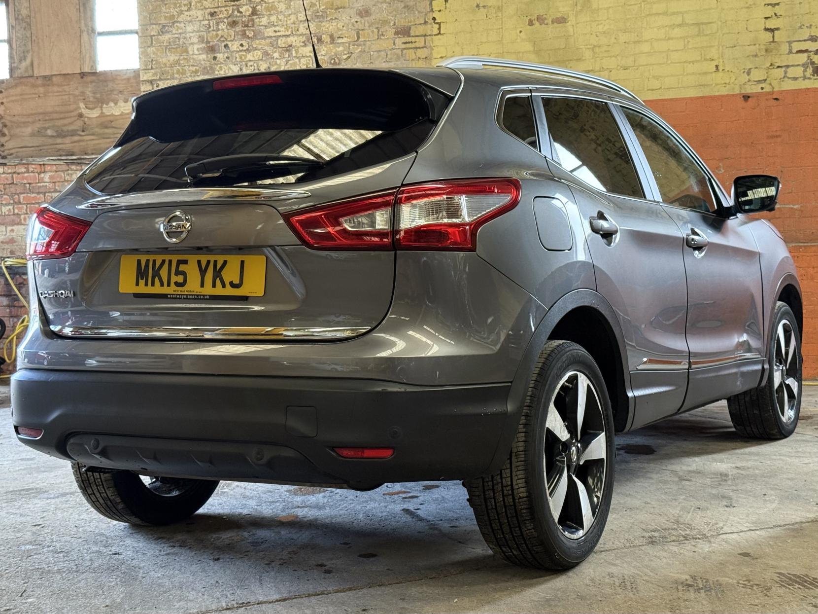 Nissan Qashqai 1.2 DIG-T n-tec+ SUV 5dr Petrol Manual 2WD Euro 5 (s/s) (115 ps)