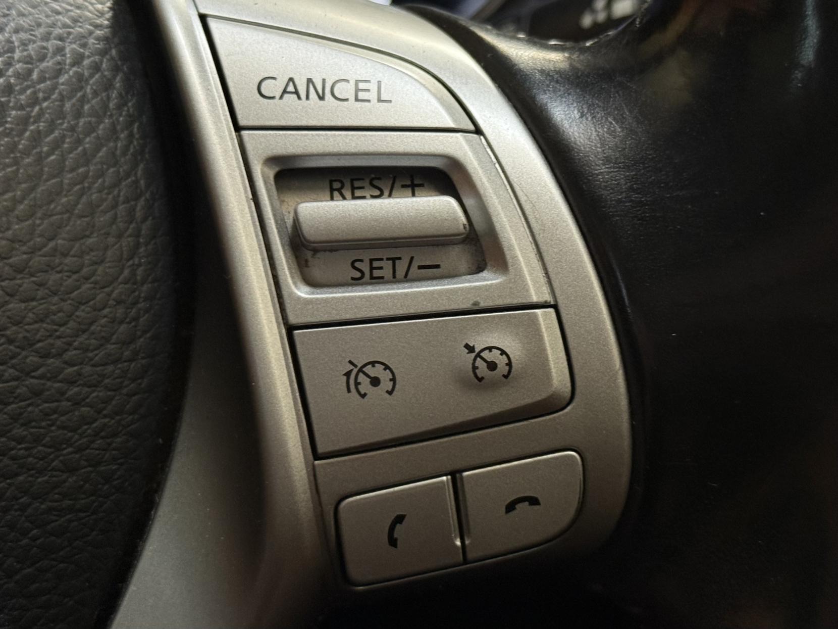 Nissan Qashqai 1.2 DIG-T n-tec+ SUV 5dr Petrol Manual 2WD Euro 5 (s/s) (115 ps)