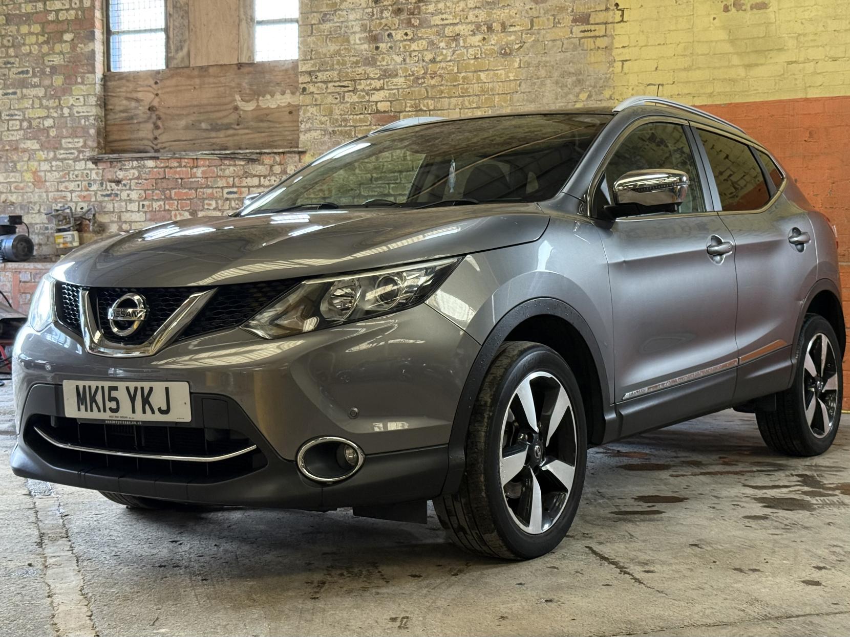 Nissan Qashqai 1.2 DIG-T n-tec+ SUV 5dr Petrol Manual 2WD Euro 5 (s/s) (115 ps)