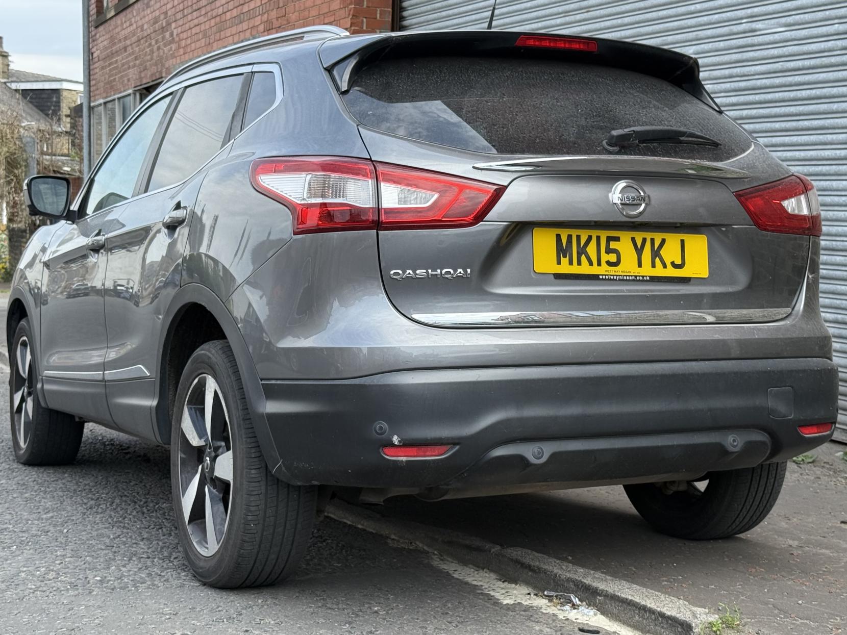 Nissan Qashqai 1.2 DIG-T n-tec+ SUV 5dr Petrol Manual 2WD Euro 5 (s/s) (115 ps)