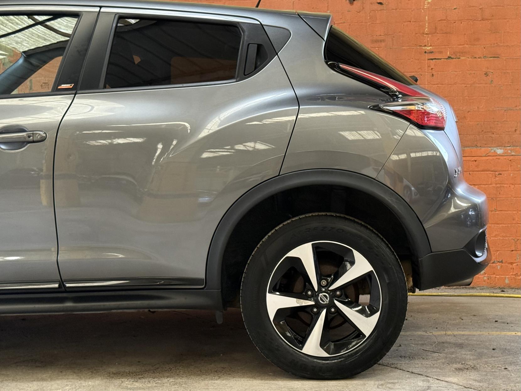 Nissan Juke 1.6 Bose Personal Edition SUV 5dr Petrol Manual Euro 6 (112 ps)