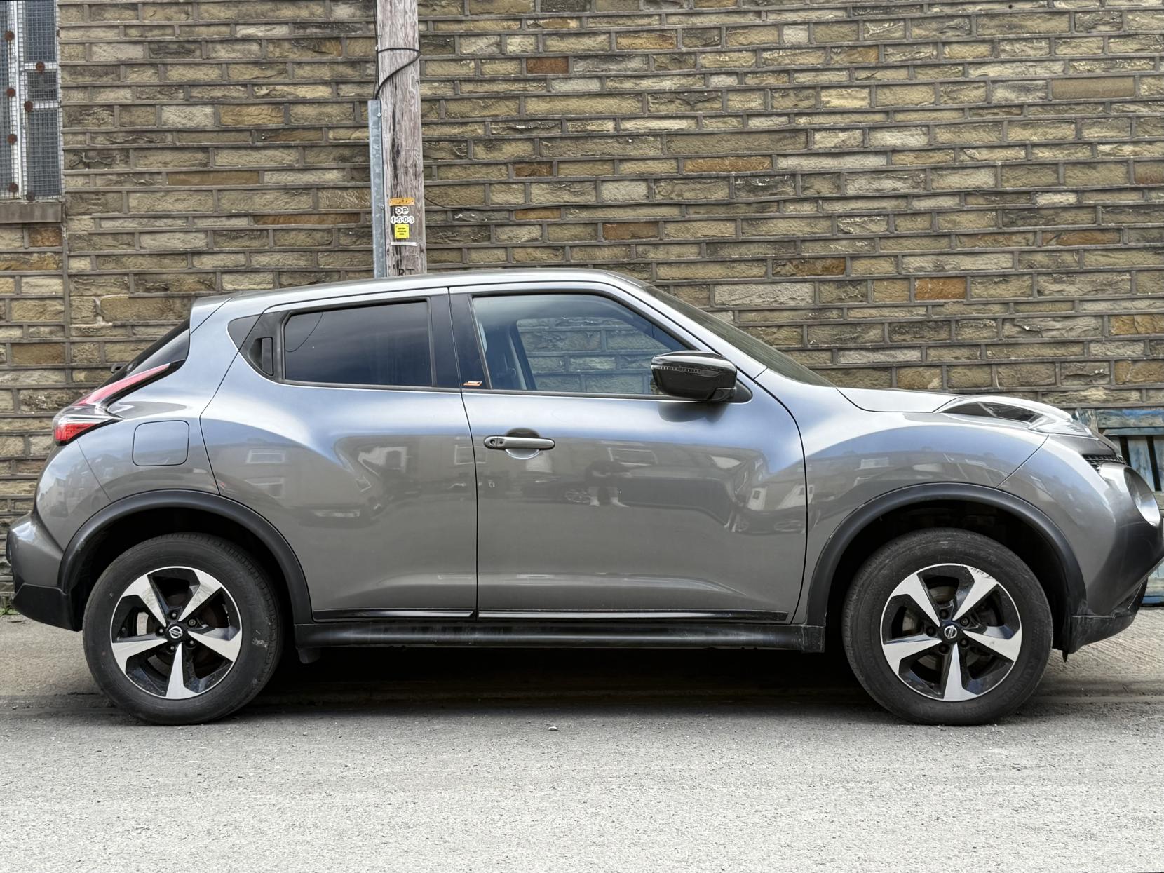 Nissan Juke 1.6 Bose Personal Edition SUV 5dr Petrol Manual Euro 6 (112 ps)
