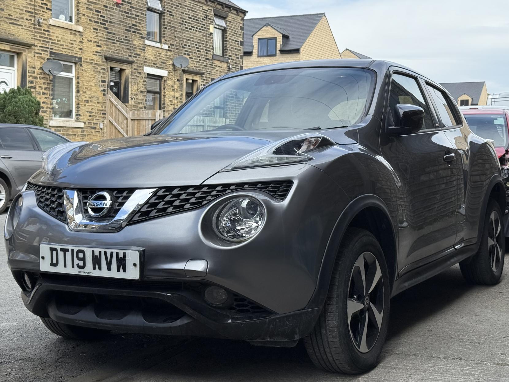 Nissan Juke 1.6 Bose Personal Edition SUV 5dr Petrol Manual Euro 6 (112 ps)