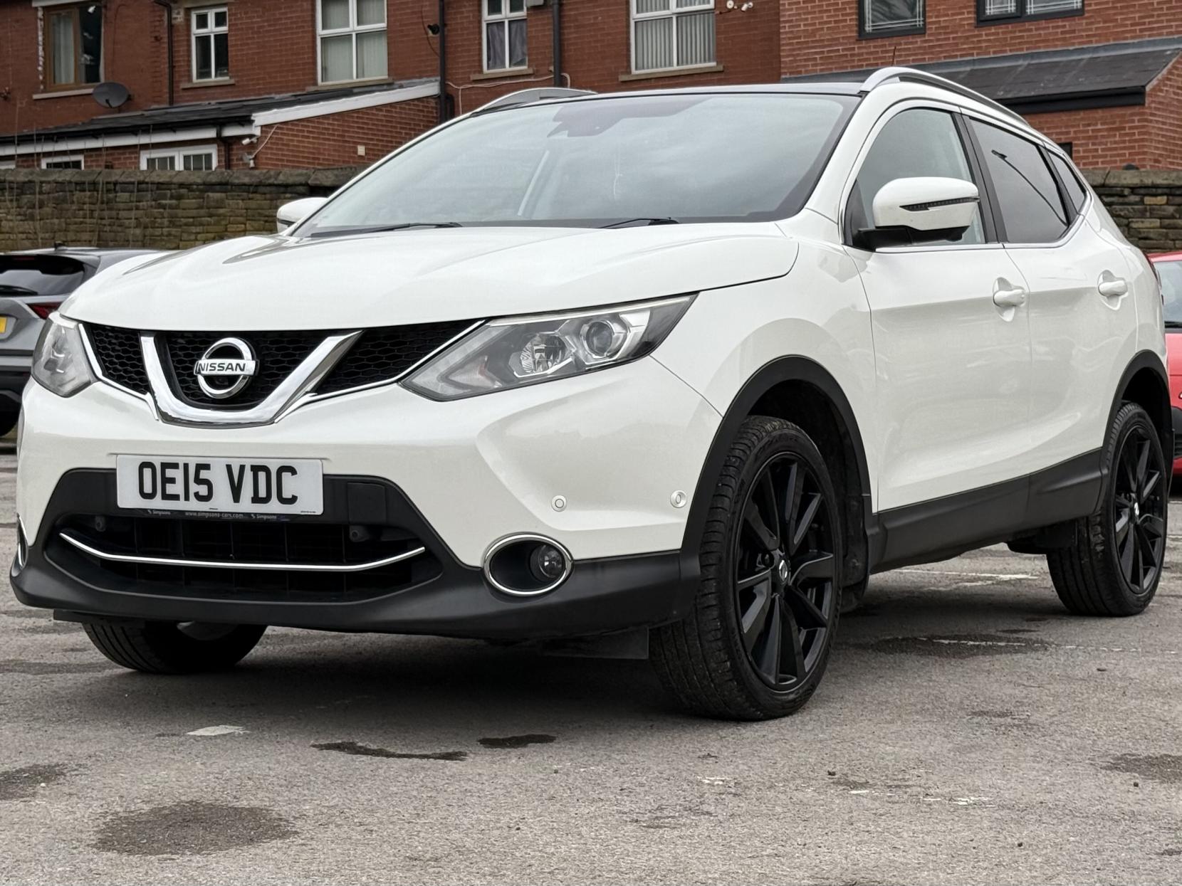 Nissan Qashqai 1.6 DIG-T Tekna SUV 5dr Petrol Manual 2WD Euro 6 (s/s) (163 ps)