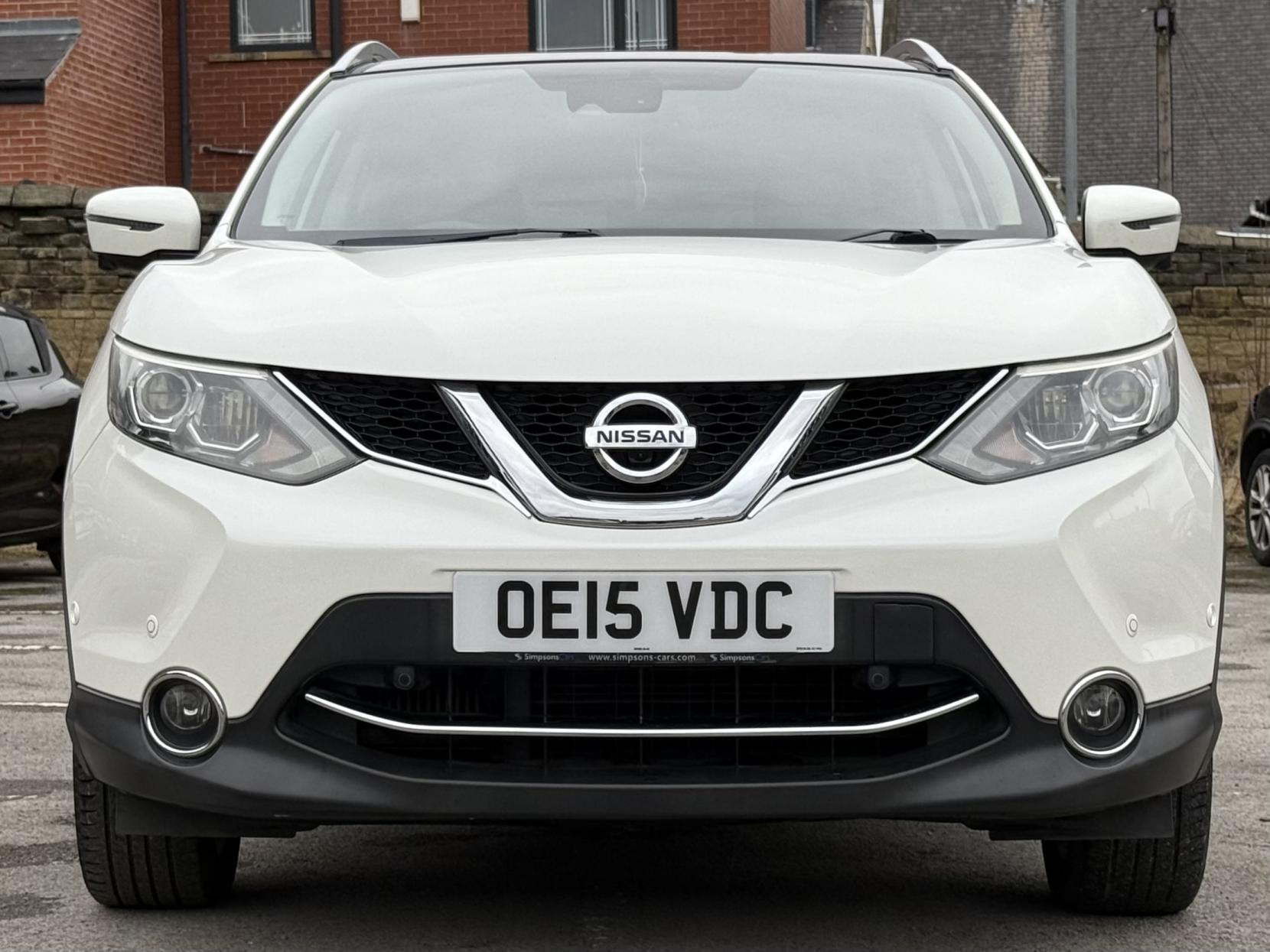 Nissan Qashqai 1.6 DIG-T Tekna SUV 5dr Petrol Manual 2WD Euro 6 (s/s) (163 ps)