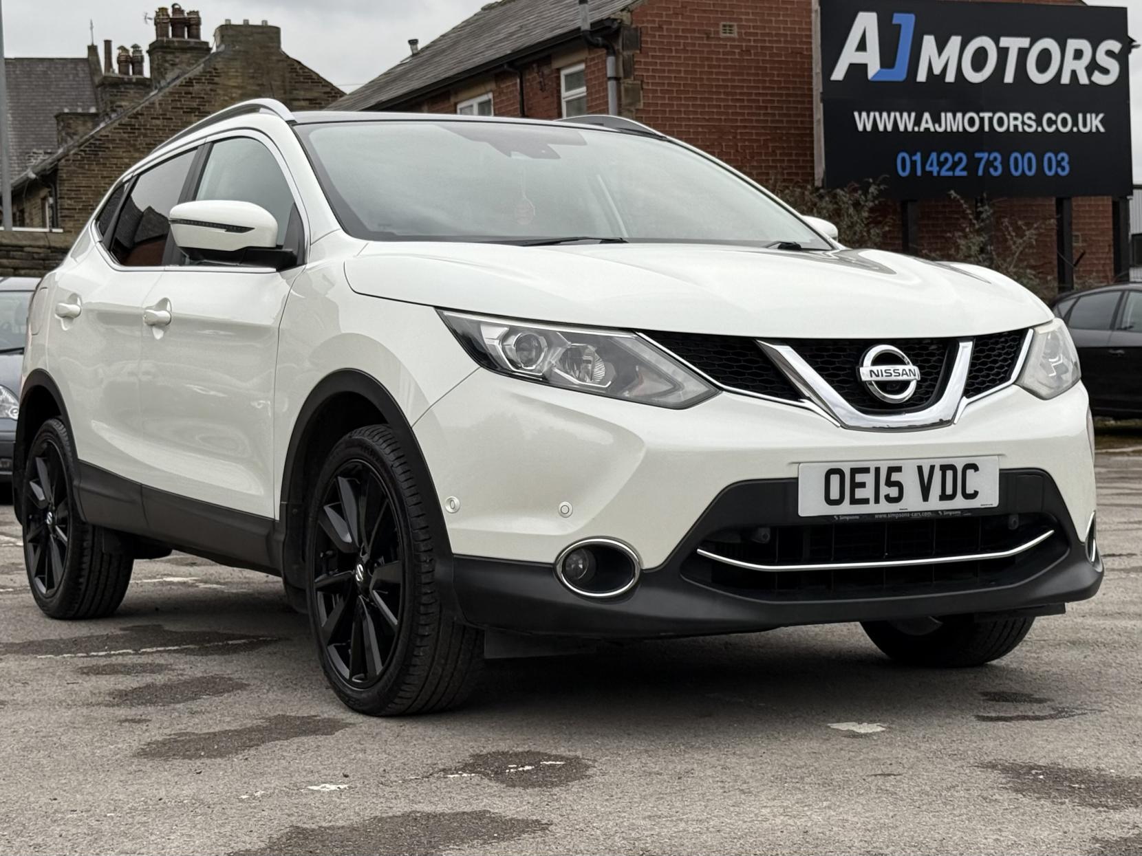 Nissan Qashqai 1.6 DIG-T Tekna SUV 5dr Petrol Manual 2WD Euro 6 (s/s) (163 ps)