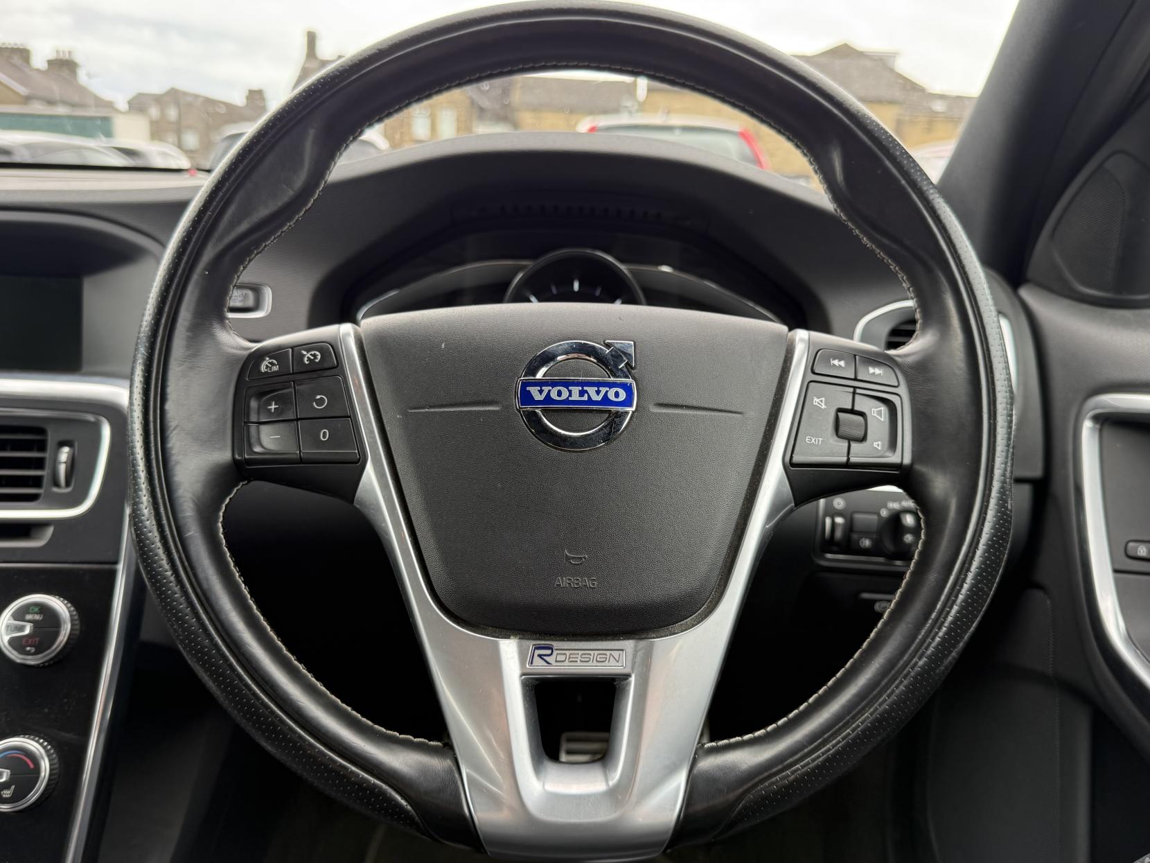 Volvo V60 2.0 D4 R-Design Estate 5dr Diesel Manual Euro 6 (s/s) (181 ps)