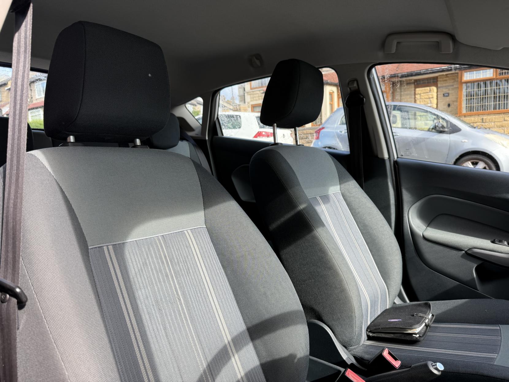 Ford Fiesta 1.25 Edge Hatchback 5dr Petrol Manual (133 g/km, 81 bhp)