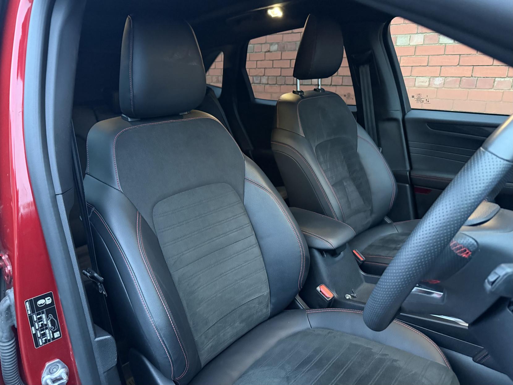 Ford Kuga 2.5h Duratec ST-Line X Edition SUV 5dr Petrol Hybrid CVT Euro 6 (s/s) (190 ps)