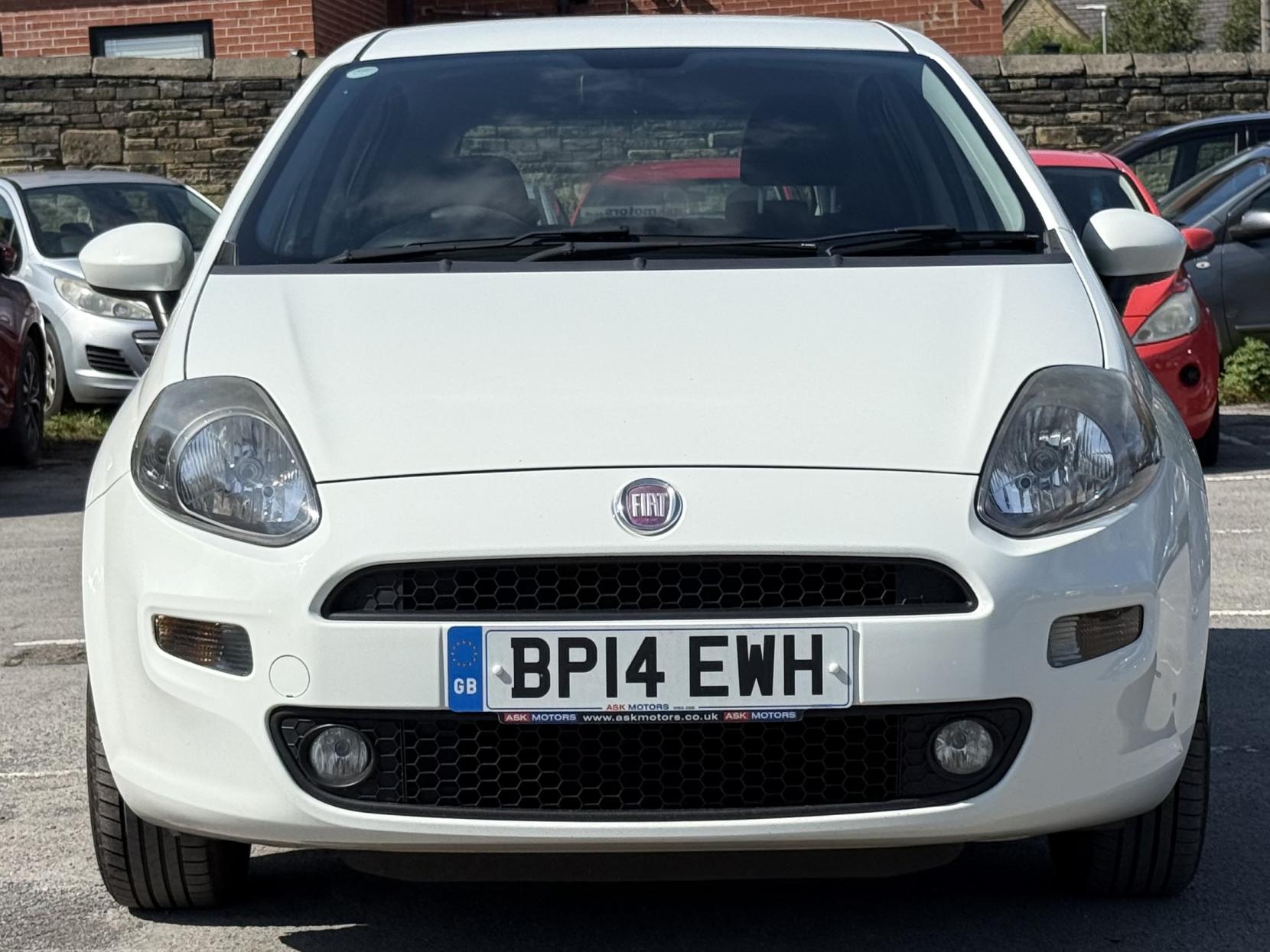 Fiat Punto 1.4 Easy Hatchback 5dr Petrol Euro 6 (s/s) (77 bhp)
