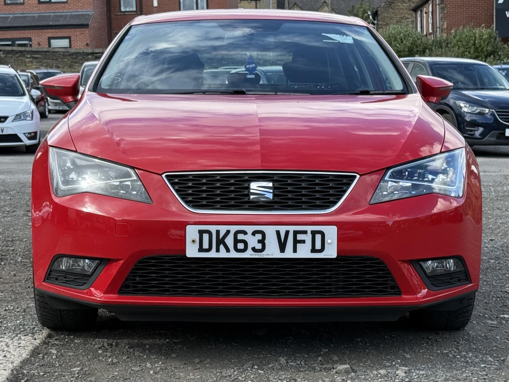 SEAT Leon 1.6 TDI CR SE Hatchback 5dr Diesel Manual Euro 5 (s/s) (105 ps)