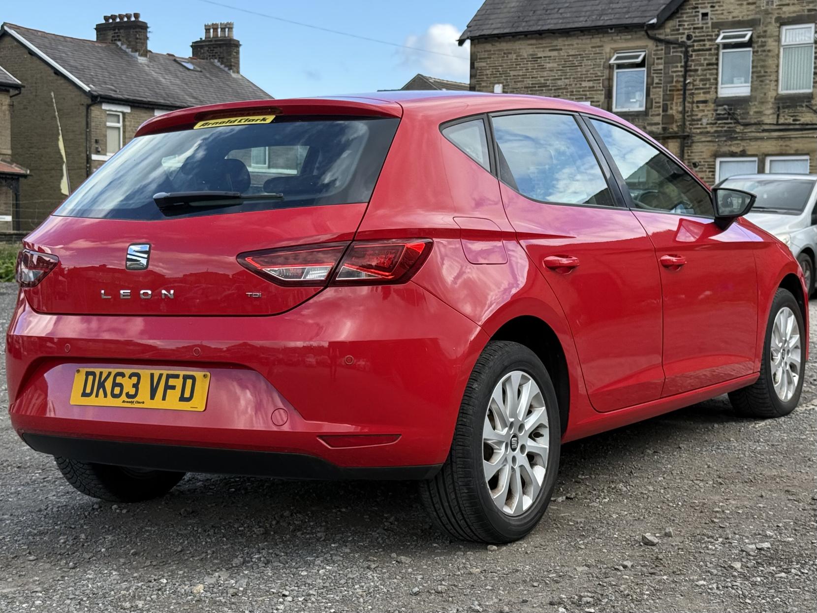 SEAT Leon 1.6 TDI CR SE Hatchback 5dr Diesel Manual Euro 5 (s/s) (105 ps)