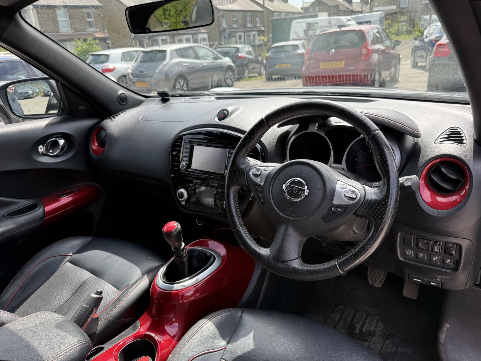 Nissan Juke 1.2 DIG-T Tekna SUV 5dr Petrol Manual Euro 6 (s/s) (115 ps)