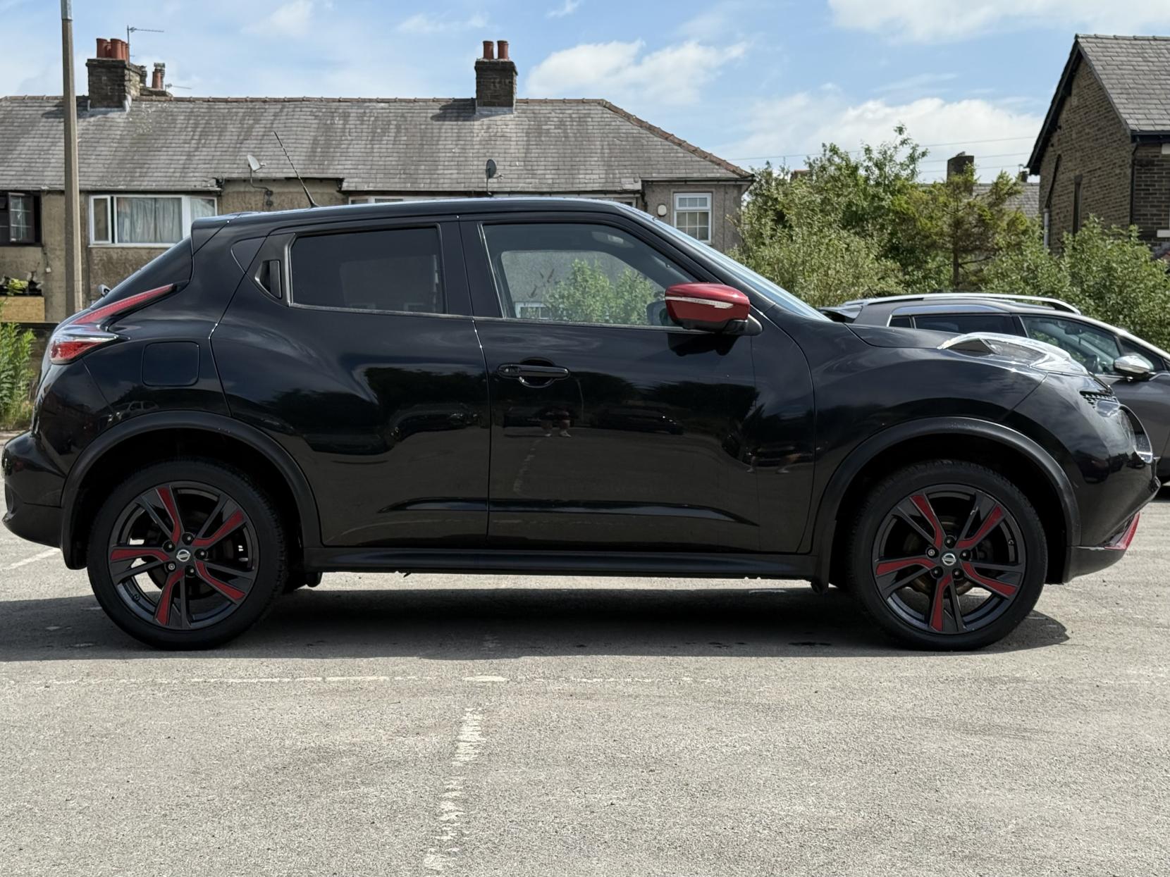 Nissan Juke 1.2 DIG-T Tekna SUV 5dr Petrol Manual Euro 6 (s/s) (115 ps)