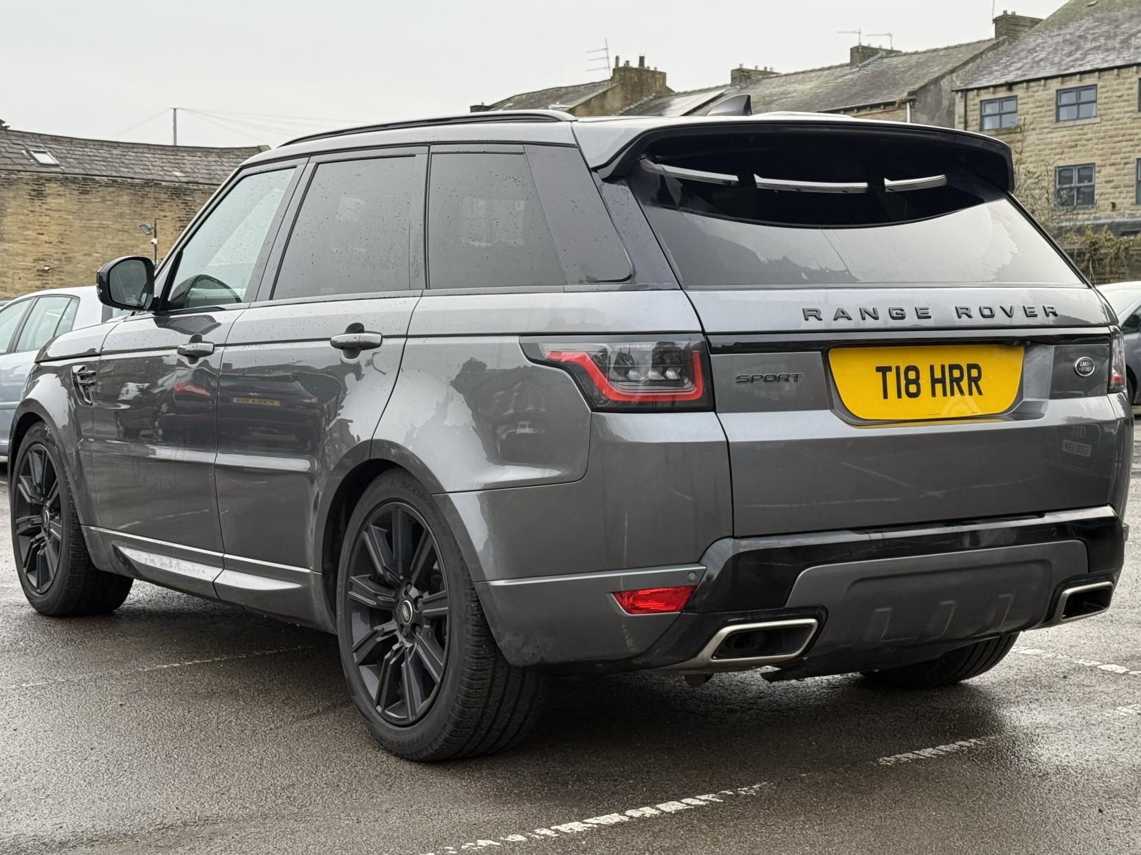 Land Rover Range Rover Sport 3.0 SD V6 HSE Dynamic SUV 5dr Diesel Auto 4WD Euro 6 (s/s) (306 ps)