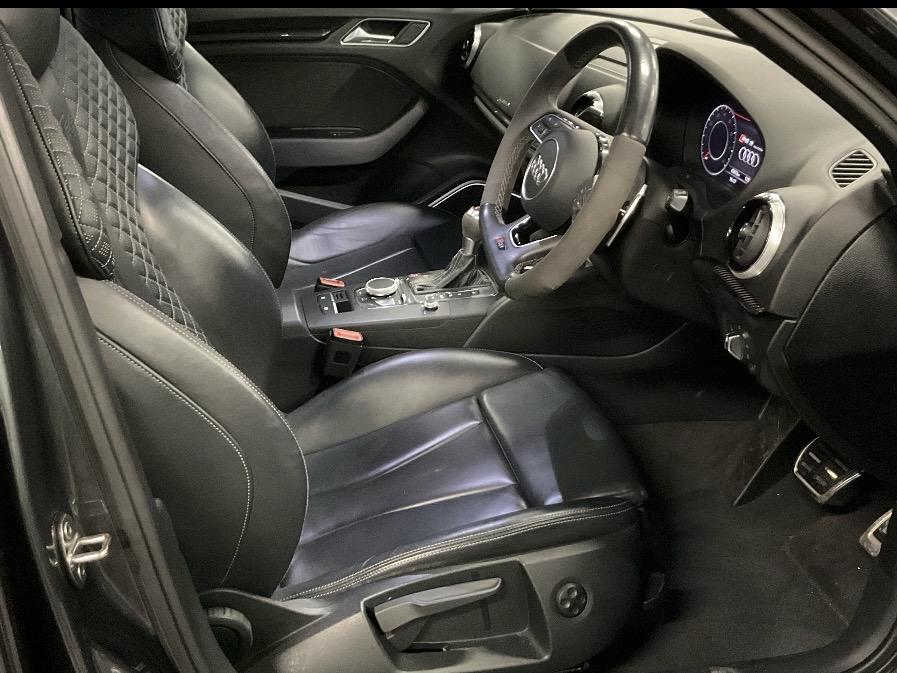 Audi RS3 2.5 TFSI Audi Sport Edition Sportback 5dr Petrol S Tronic quattro Euro 6 (s/s) (400 ps)