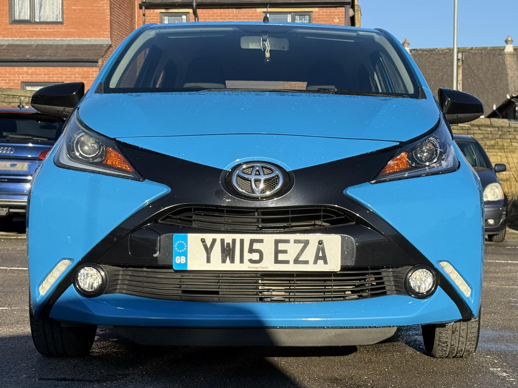 Toyota AYGO 1.0 VVT-i x-cite Hatchback 5dr Petrol Manual Euro 6 (68 ps)