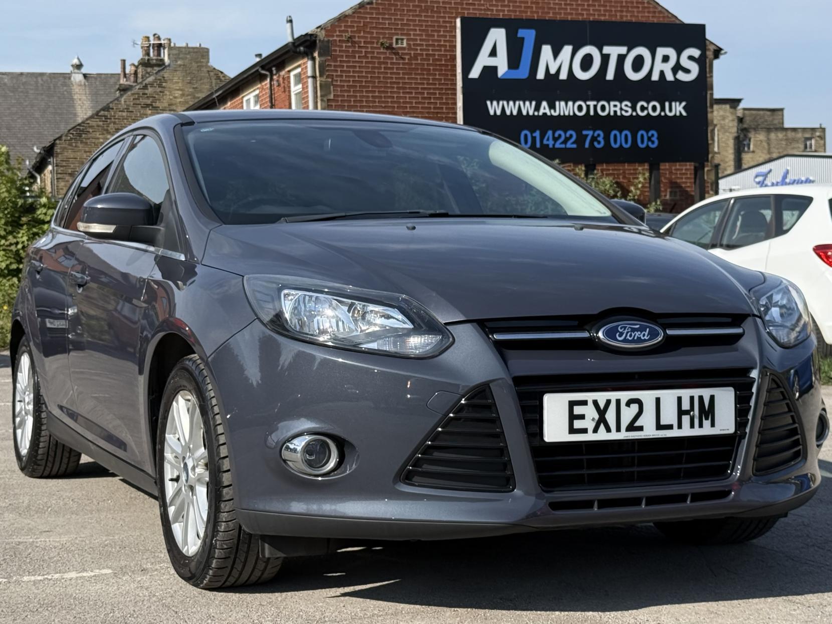 Ford Focus 1.6 Titanium Hatchback 5dr Petrol Manual Euro 5 (125 ps)