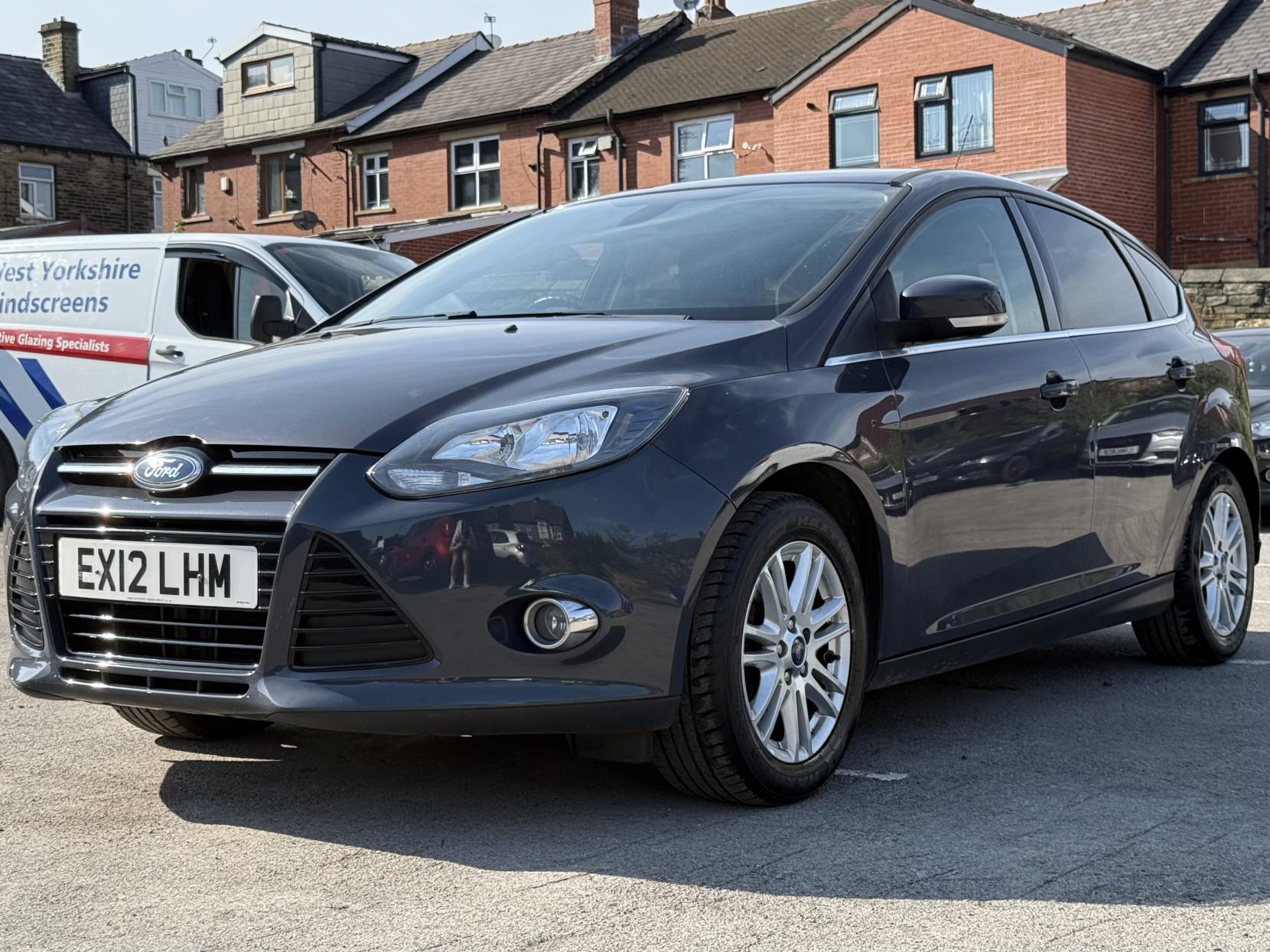 Ford Focus 1.6 Titanium Hatchback 5dr Petrol Manual Euro 5 (125 ps)