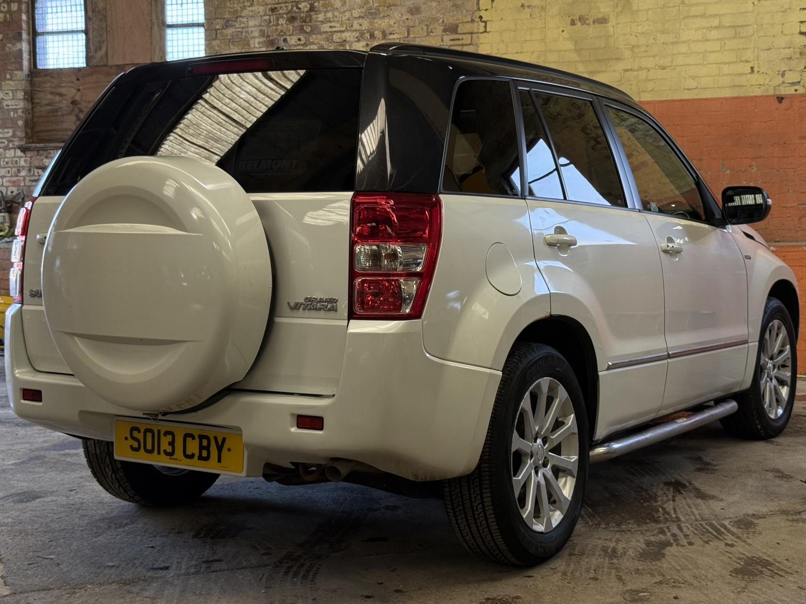 Suzuki Grand Vitara 1.9 DDiS SZ5 SUV 5dr Diesel Manual 4WD Euro 5 (129 ps)