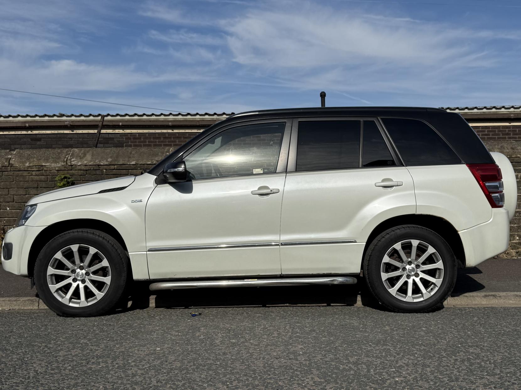 Suzuki Grand Vitara 1.9 DDiS SZ5 SUV 5dr Diesel Manual 4WD Euro 5 (129 ps)