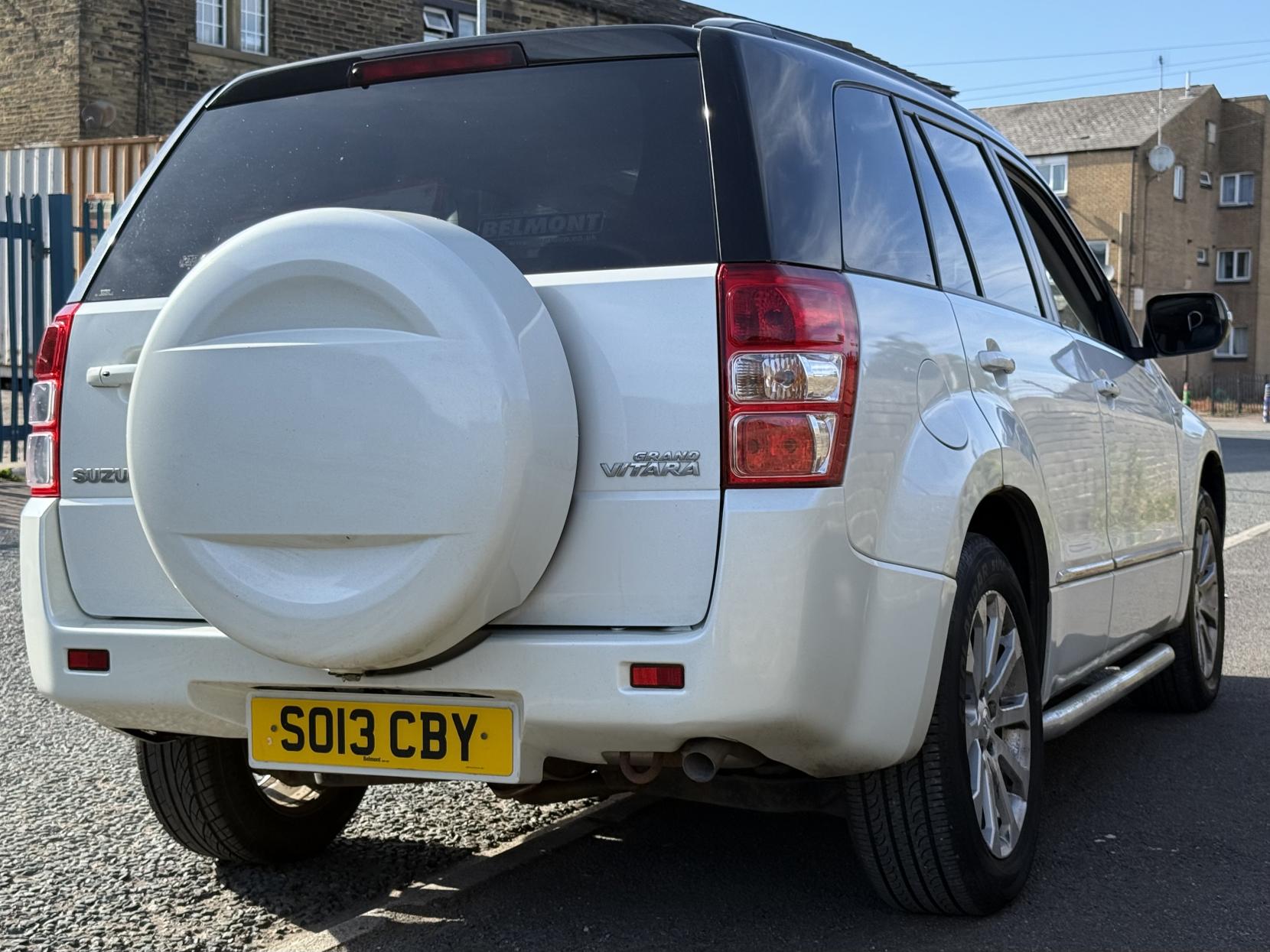 Suzuki Grand Vitara 1.9 DDiS SZ5 SUV 5dr Diesel Manual 4WD Euro 5 (129 ps)