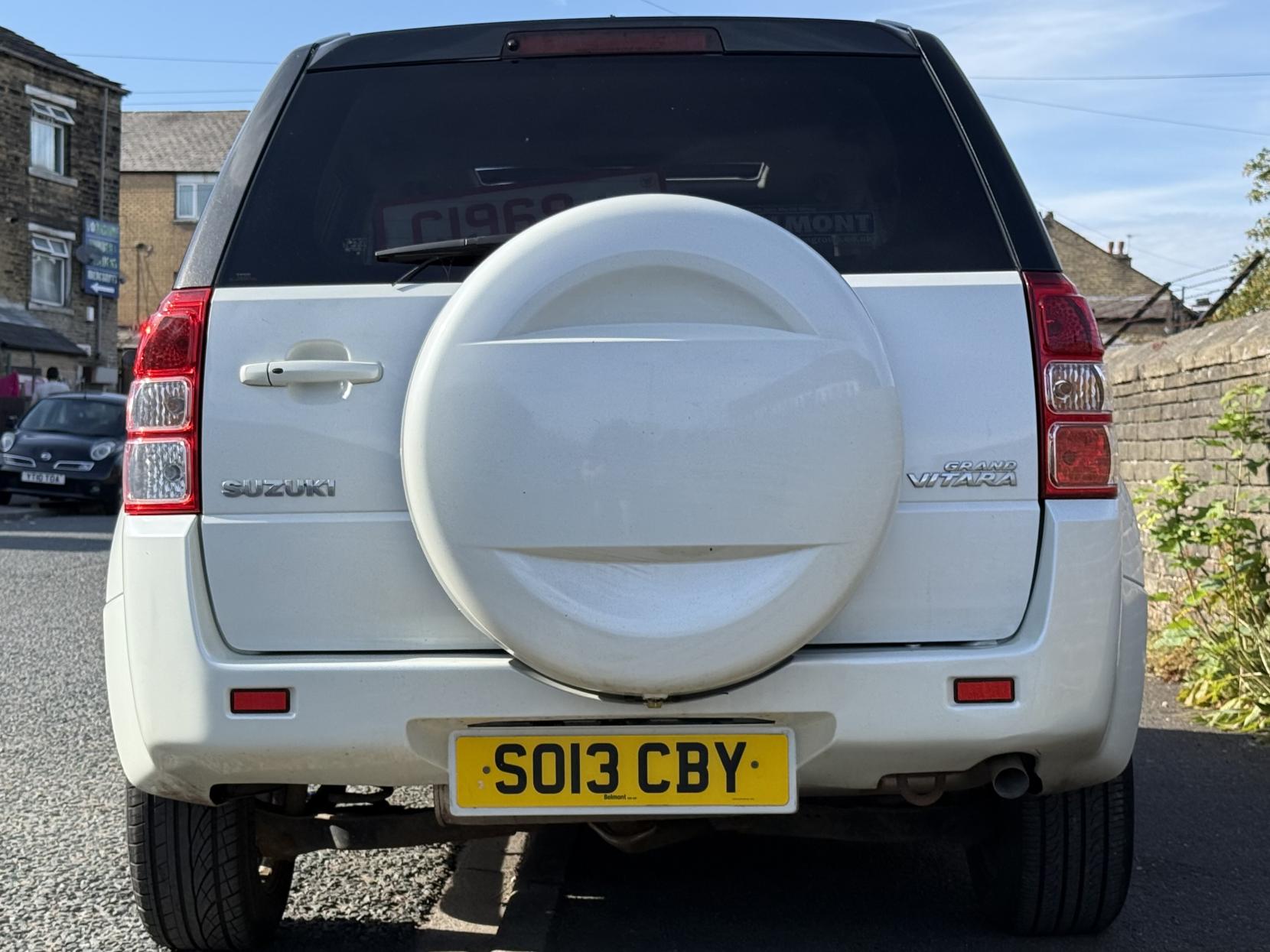 Suzuki Grand Vitara 1.9 DDiS SZ5 SUV 5dr Diesel Manual 4WD Euro 5 (129 ps)