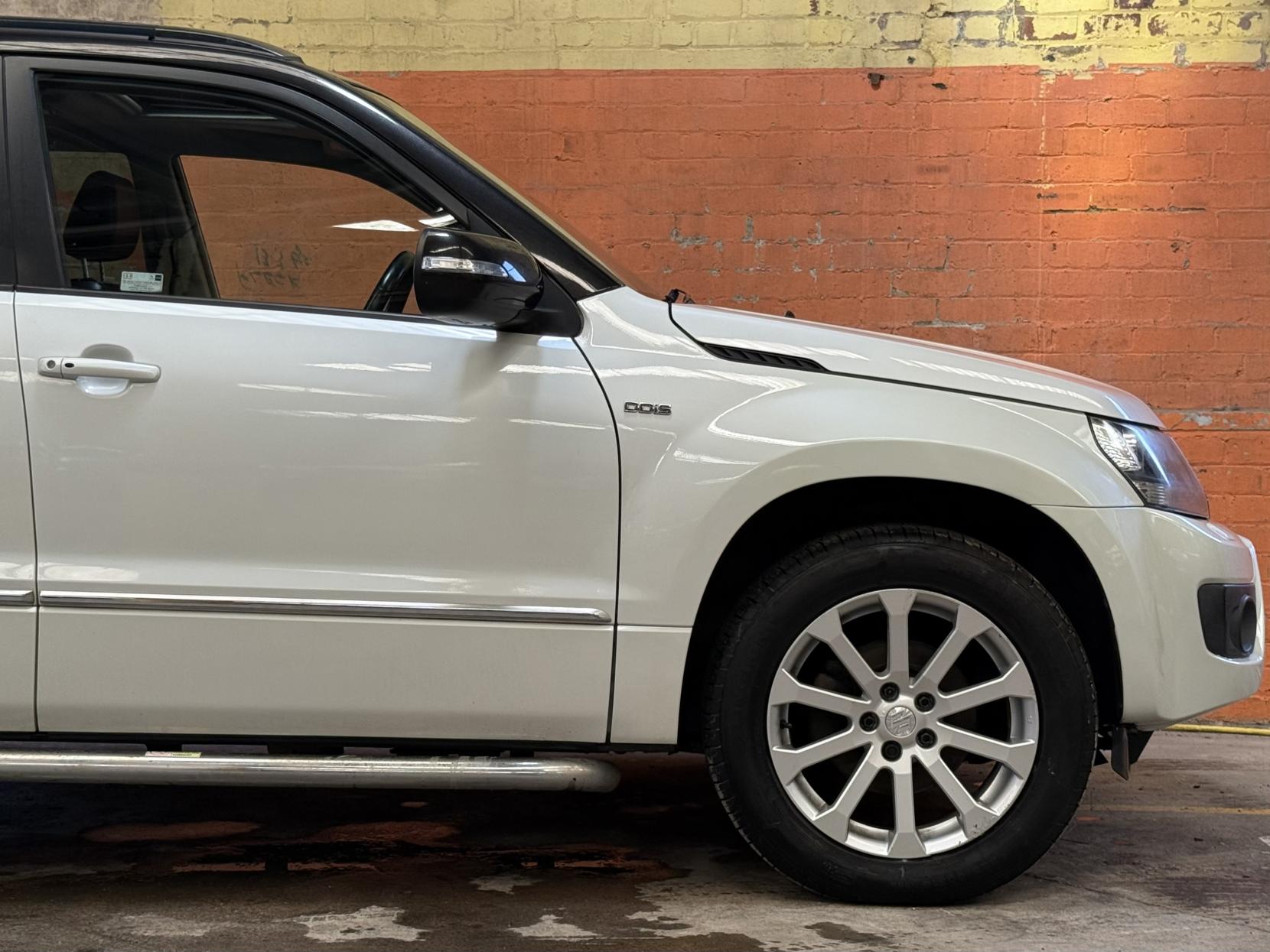 Suzuki Grand Vitara 1.9 DDiS SZ5 SUV 5dr Diesel Manual 4WD Euro 5 (129 ps)