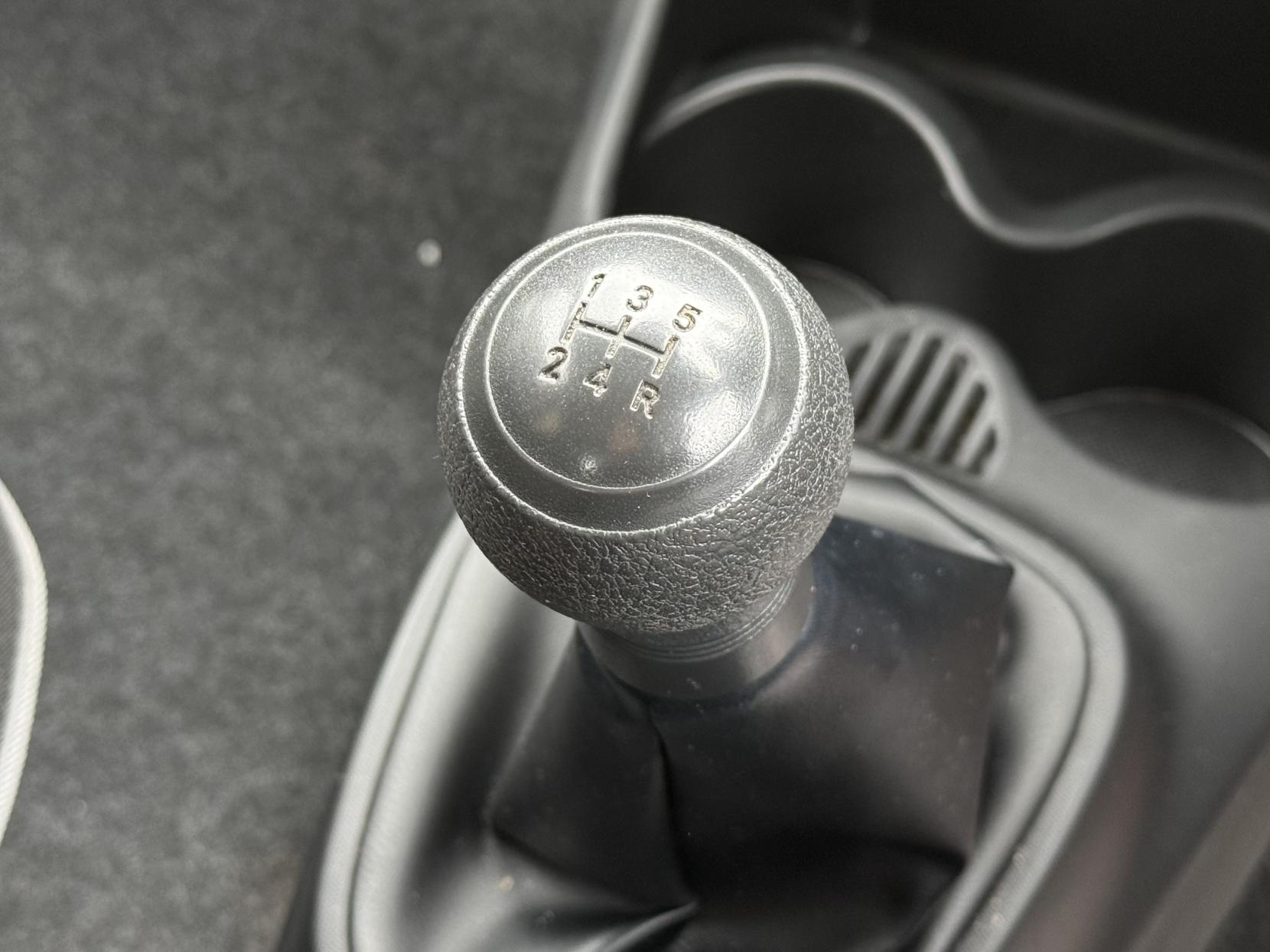 Peugeot 107 1.0 12V Active Hatchback 5dr Petrol Manual Euro 5 (68 ps)