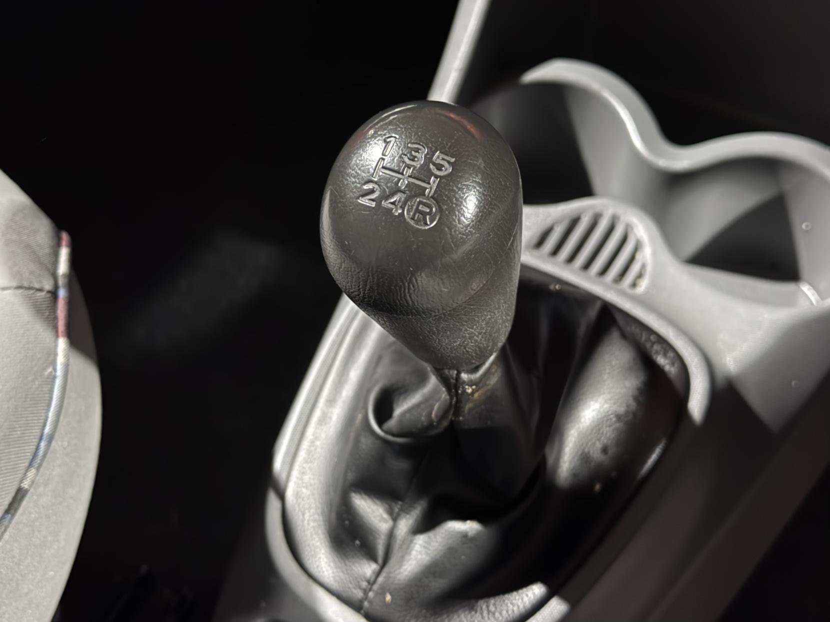 Citroen C1 1.0i VTR+ Hatchback 5dr Petrol Manual Euro 5 (68 ps)