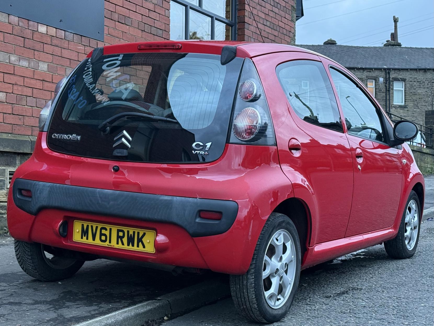 Citroen C1 1.0i VTR+ Hatchback 5dr Petrol Manual Euro 5 (68 ps)