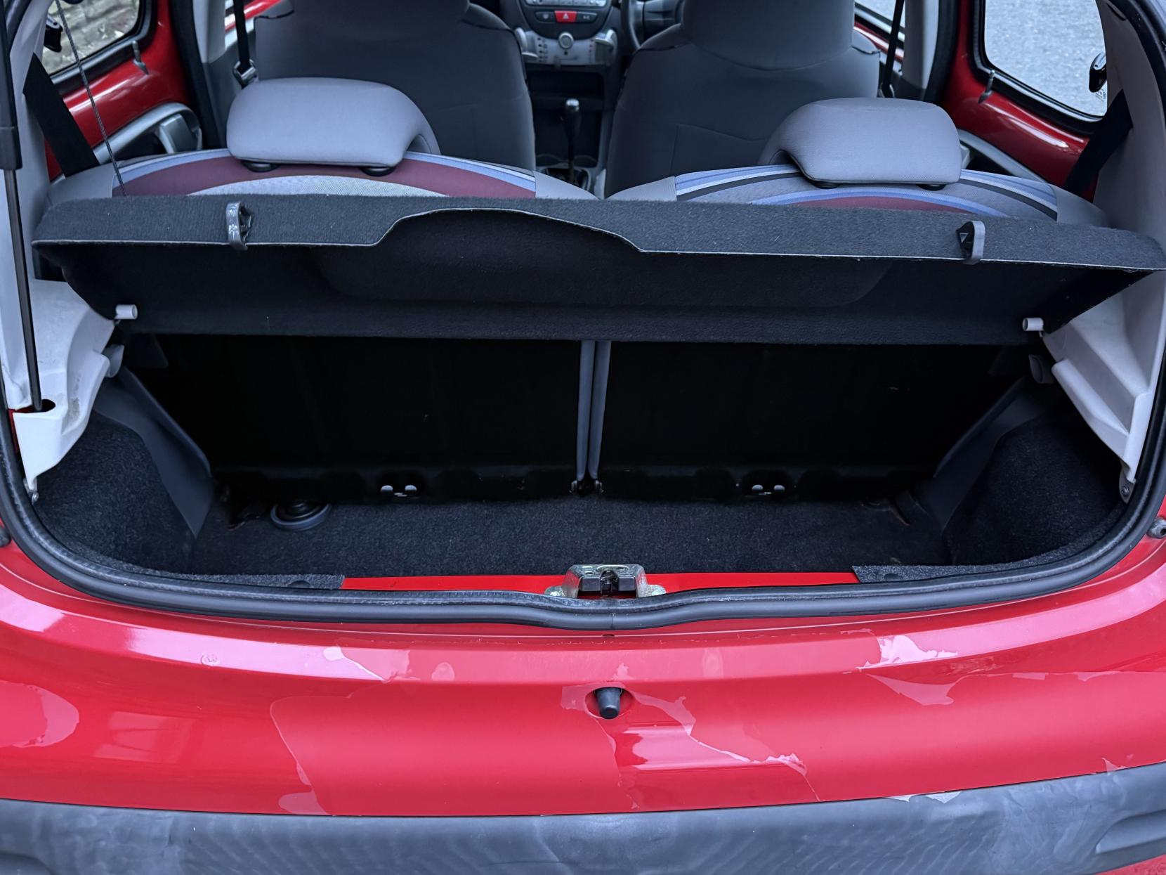 Citroen C1 1.0i VTR+ Hatchback 5dr Petrol Manual Euro 5 (68 ps)