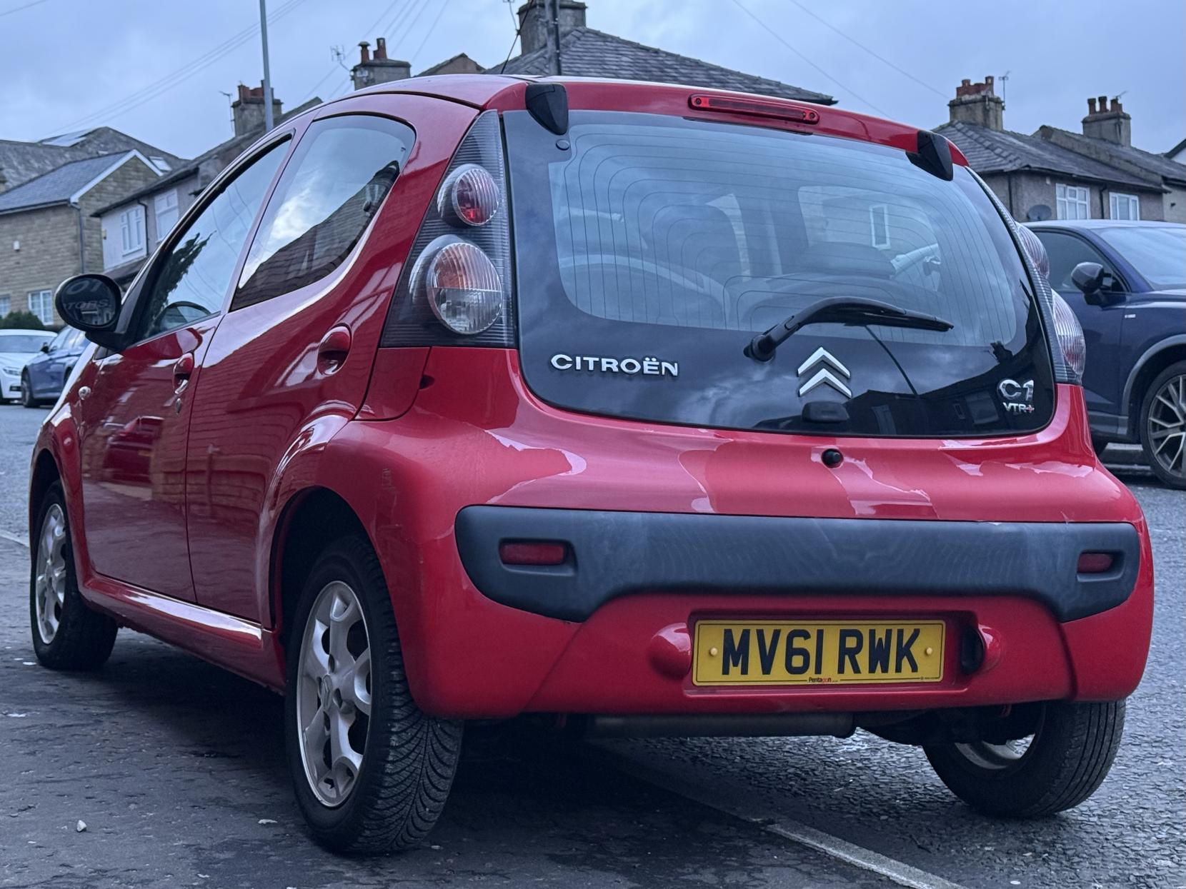 Citroen C1 1.0i VTR+ Hatchback 5dr Petrol Manual Euro 5 (68 ps)