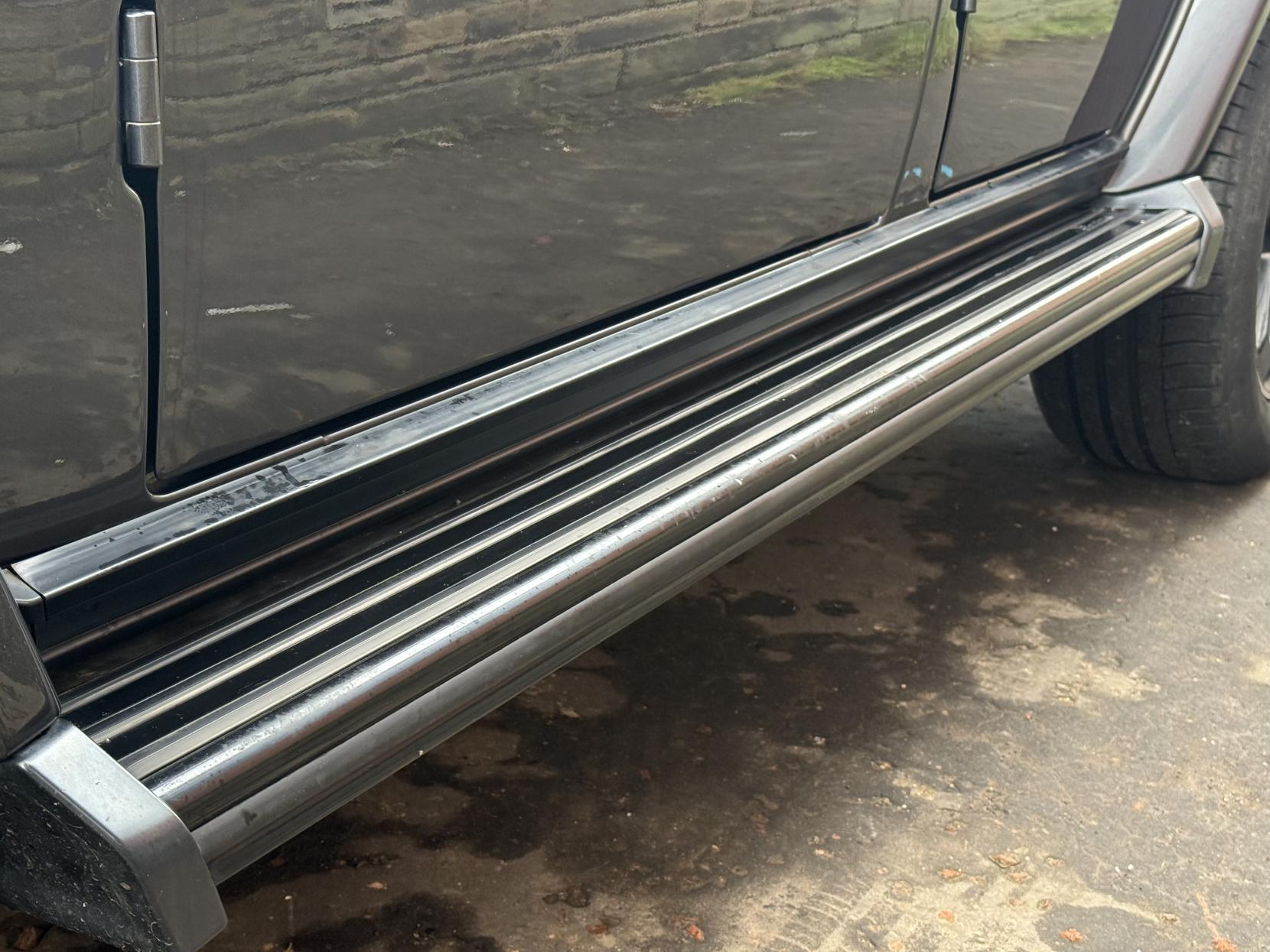 Mercedes-Benz G Class 3.0 G350 CDI V6 SUV 5dr Diesel G-Tronic 4WD Euro 6 (s/s) (245 ps)