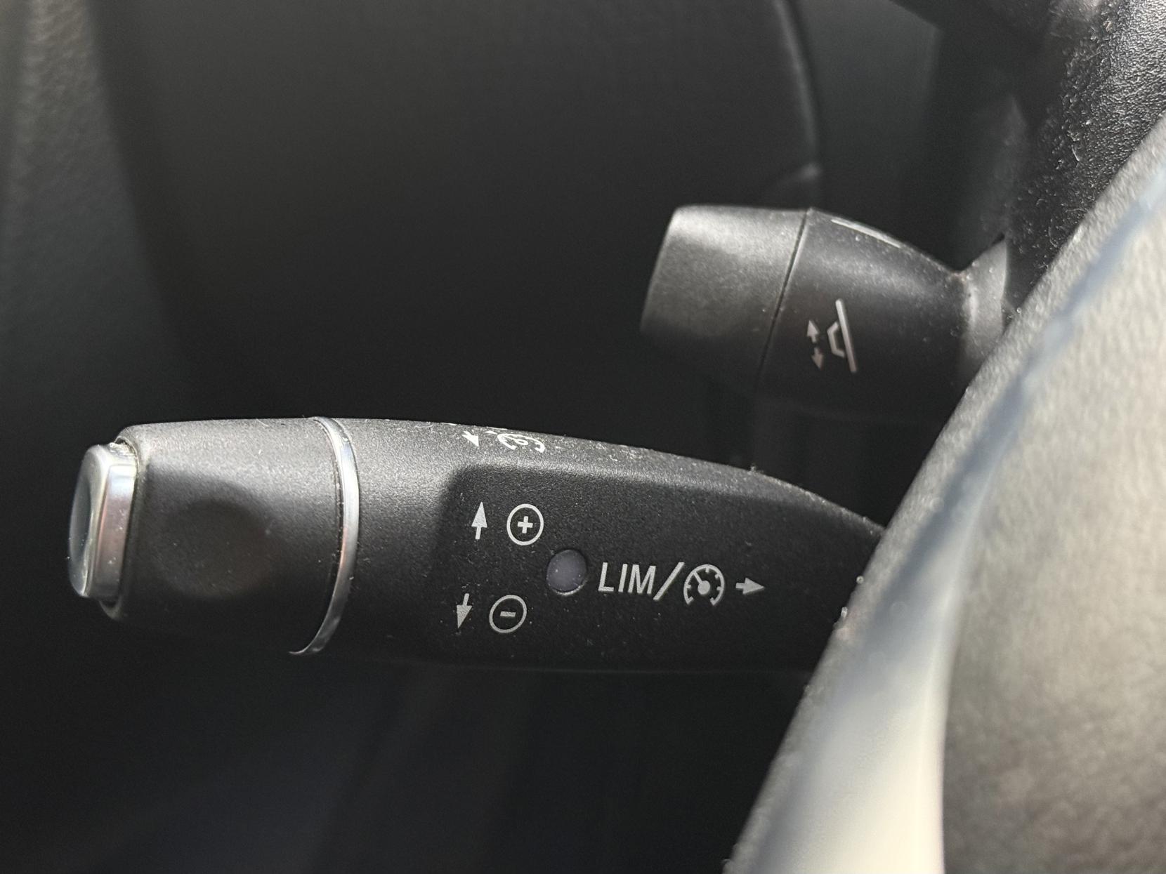 Mercedes-Benz G Class 3.0 G350 CDI V6 SUV 5dr Diesel G-Tronic 4WD Euro 6 (s/s) (245 ps)