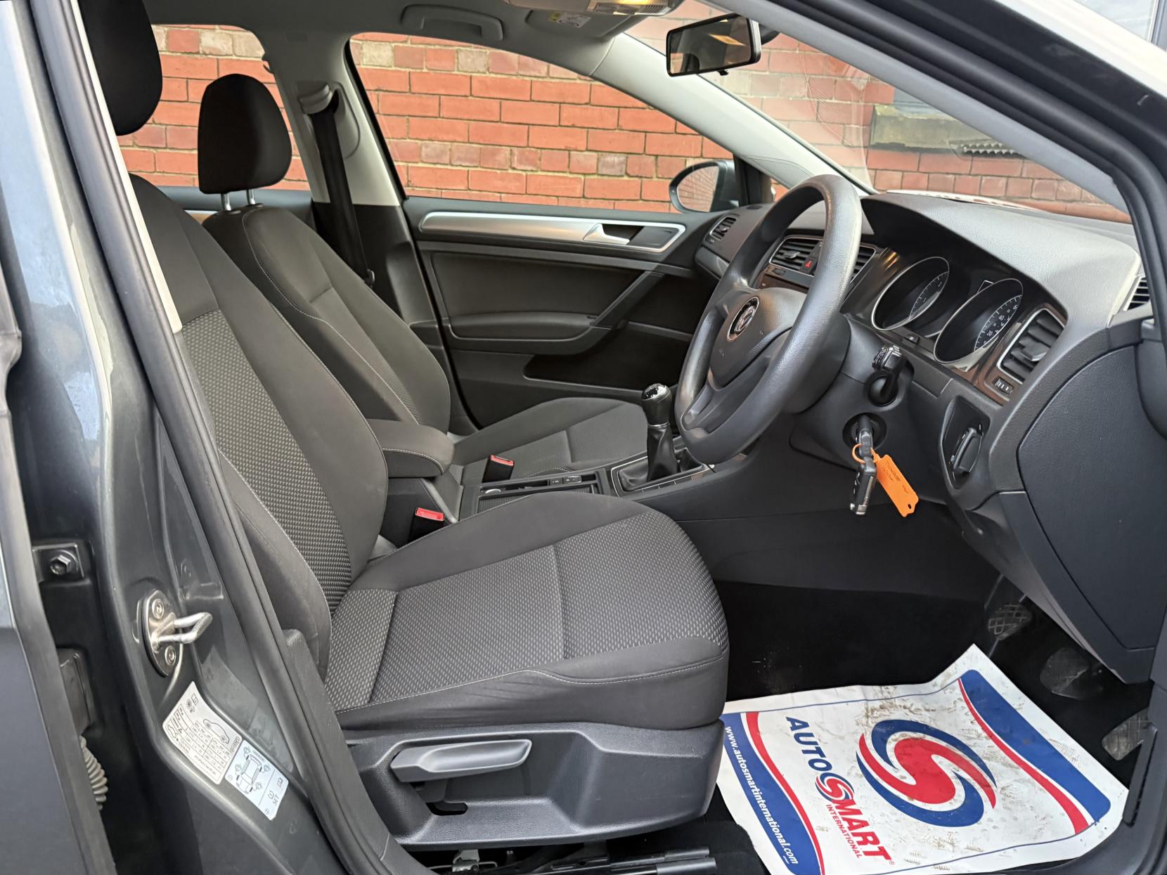 Volkswagen Golf 1.6 TDI S Hatchback 5dr Diesel Manual Euro 6 (s/s) (115 ps)