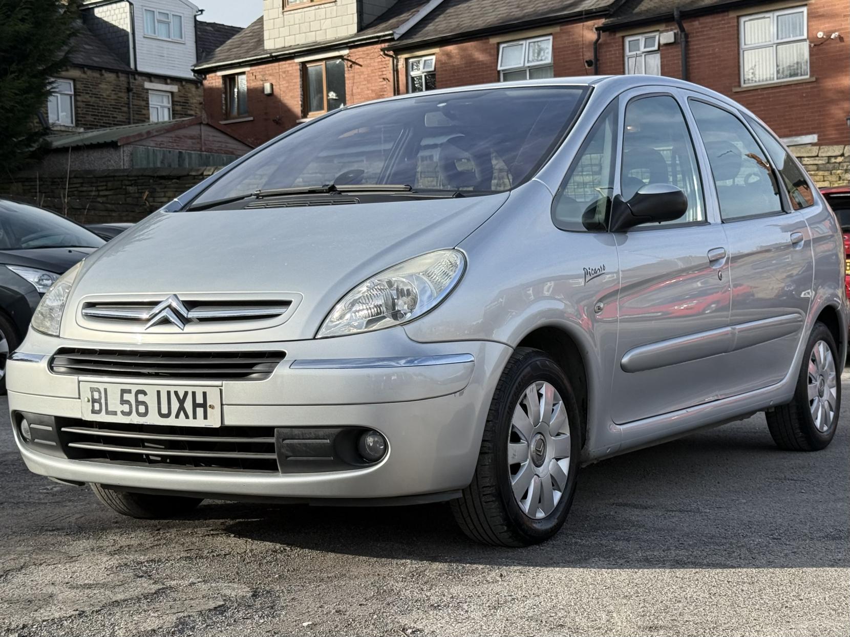 Citroen Xsara Picasso 1.6i 16V Exclusive MPV 5dr Petrol Manual (172 g/km, 110 bhp)